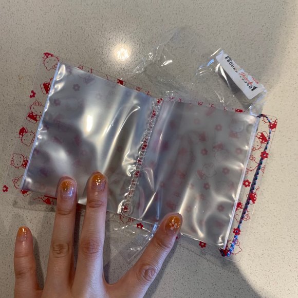 LOT OF 2 HELLO KITTY CASES - Picture 9 of 11